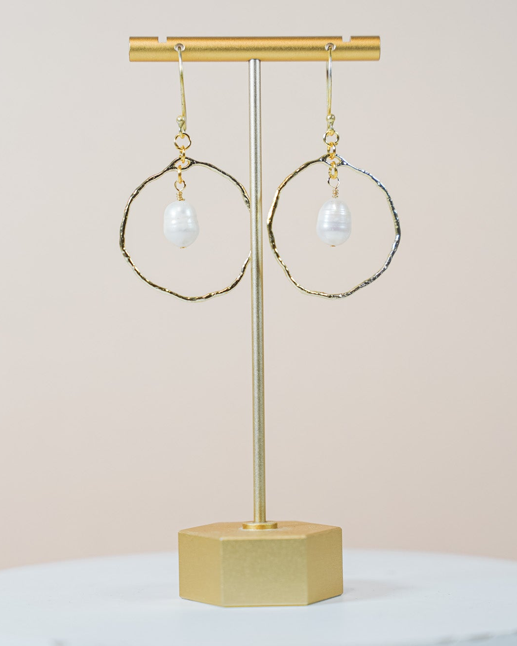 Shewanti Pearl Earrings